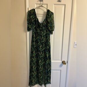 Francesca’s Maxi Dress Sweetheart Neckline